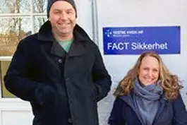 Asgeir Johnsen og Jeanette Rønningen jobber som vernepleiere på FACT Sikkerhet på Blakstad. 